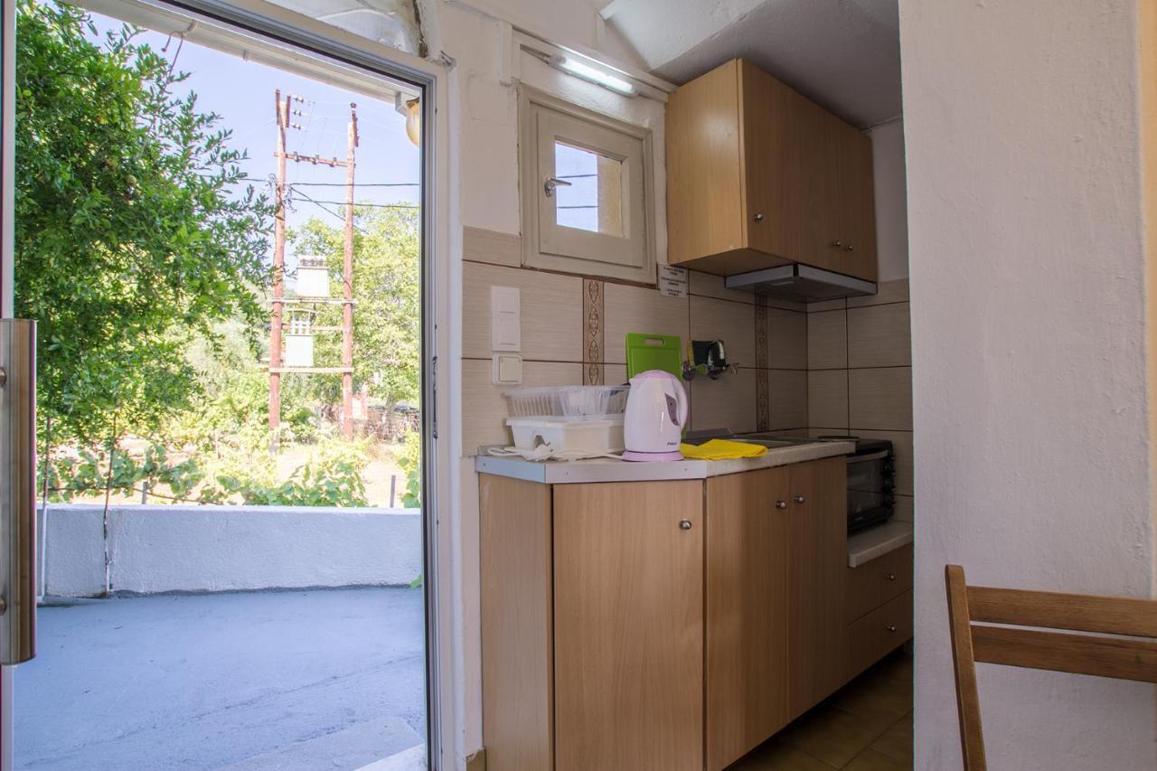 Aggeliki apartments Dassia Kato Korakiana Buitenkant foto