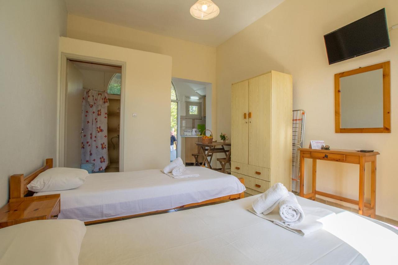 Aggeliki apartments Dassia Kato Korakiana Buitenkant foto