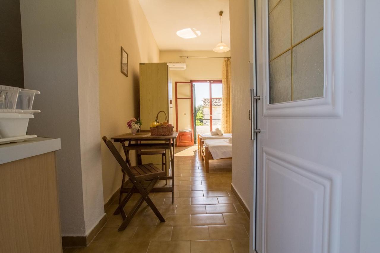 Aggeliki apartments Dassia Kato Korakiana Buitenkant foto